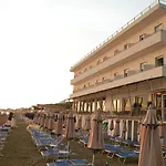 호텔 Parrini 3*