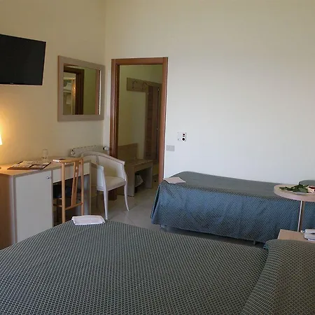 Parrini Otel 3*