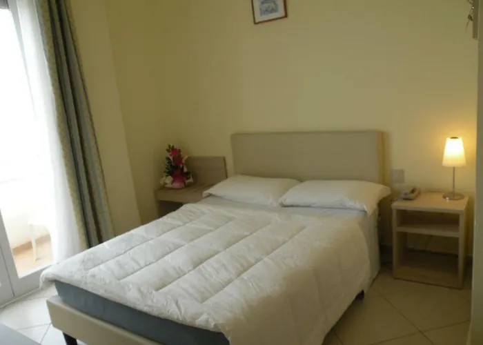 ホテル Parrini 3*