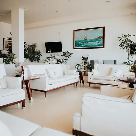 Parrini Hotel 3*