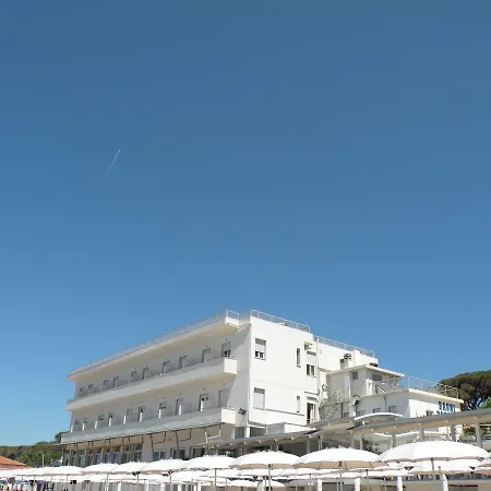 Parrini 3* Follonica